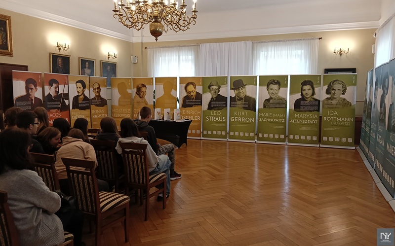 PREZENTACJA WYSTAWY „NIEUKOŃCZONE ŻYCIA”
